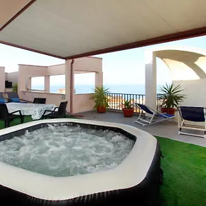 Attico Con 200 Mq Di Terrazza Solo Per Voi! Santo Stefano di Camastra